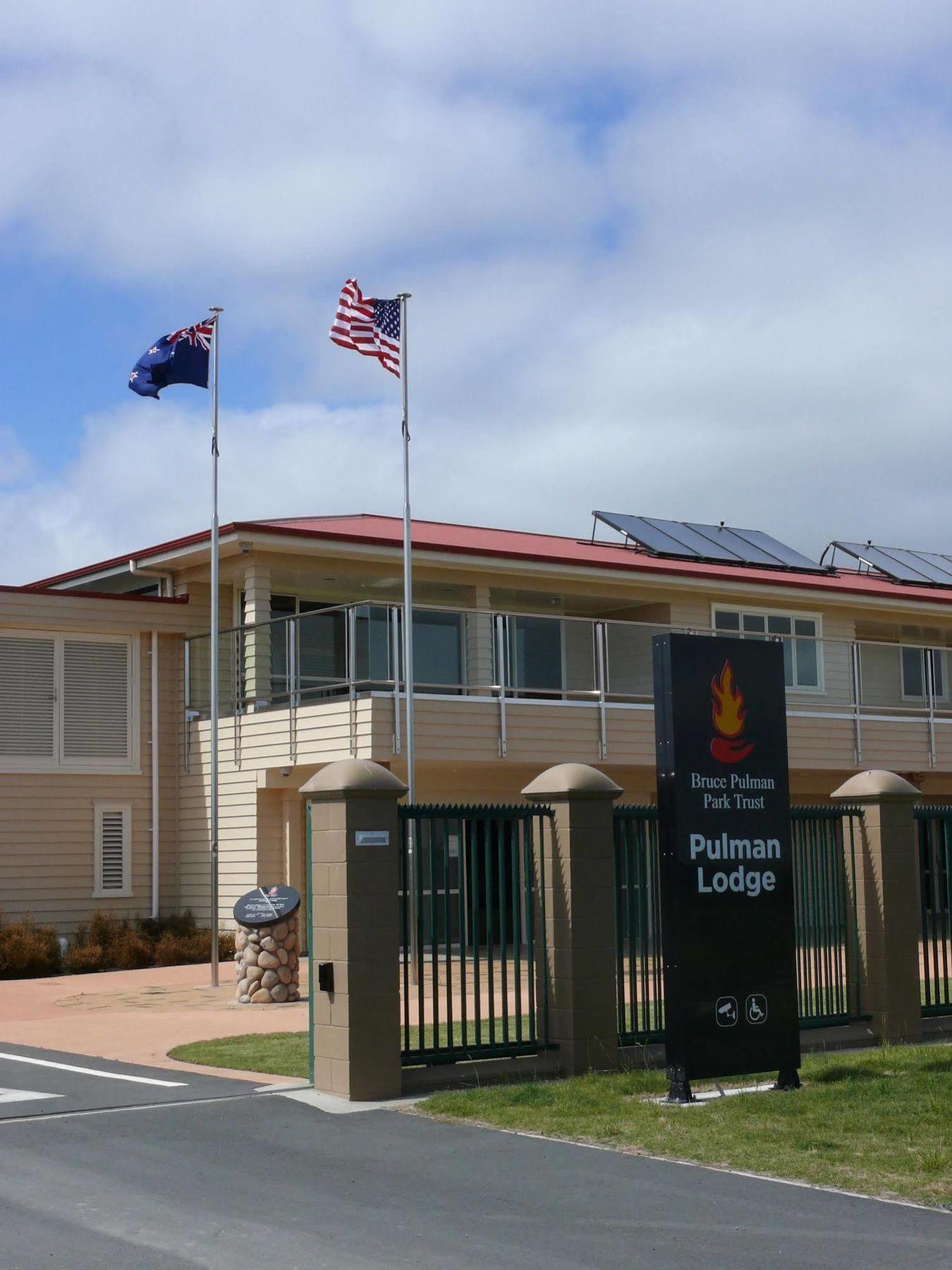 Bruce Pulman Lodge Papakura Luaran gambar